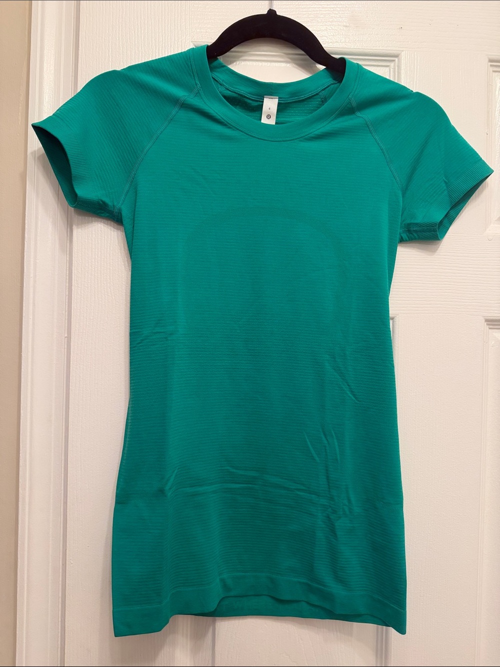 Women’s Short Sleeve Crew Neck Top in Teal